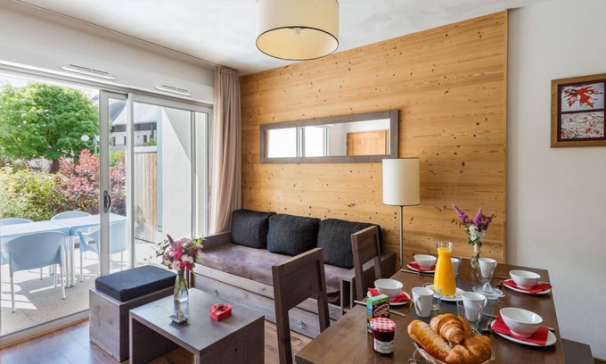 Vielle-Aure Apartment | Fitness, swimming pool, sauna, terrace, balcony, tv, ski locker, 39m², Saint Lary Soulan