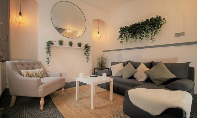 Cathays House | Fitzroy Terrace by Property Promise