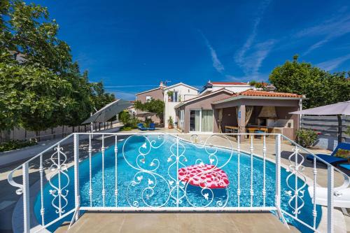 Medulin Villa | Five bedroom villa Emily with pool in Medulin