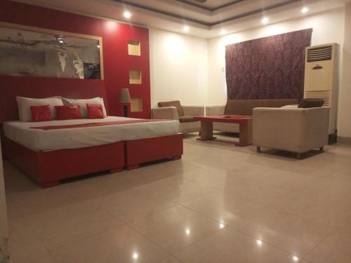 Multan Hotel | Five Monts hotel