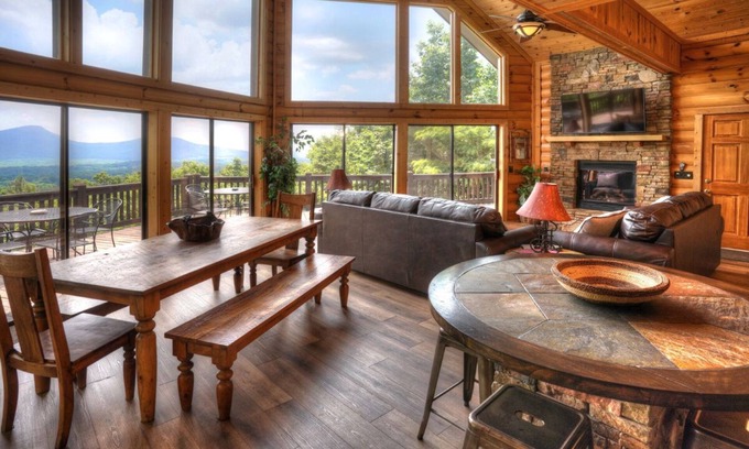Cleveland Cabin | Five Seasons | Luxury Cabin with Panoramic Views, Hot Tub, Pool Table and More