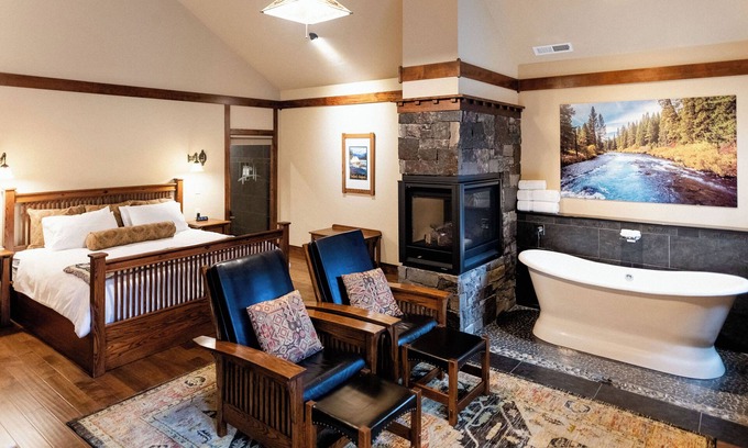 Sisters Cabin | FivePine Lodge & Cabins - Serenity Cabin