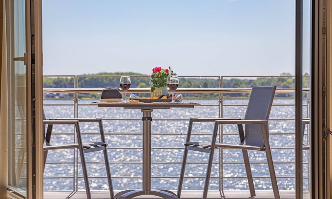 Schleswig Apartment | Fjord berth 8 - balcony, garden furniture, barbecue, shower, underfloor heating, parking lot