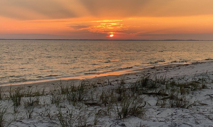 Port St. Joe Cottage | FL. Cottage, 3 Blocks to Gulf + Pet Friendly w/Fenced Lawn & Boat Parking,