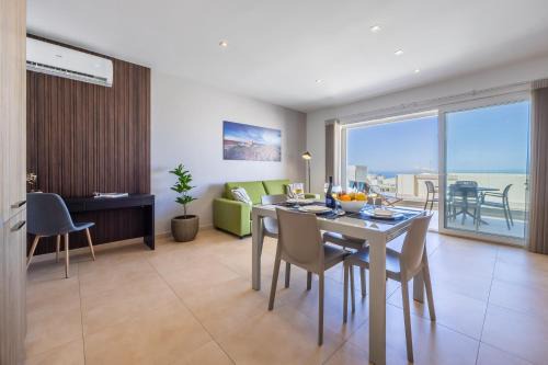 Mellieha House | Fl6 Thelodge-2bed Terrace,garage By Homely