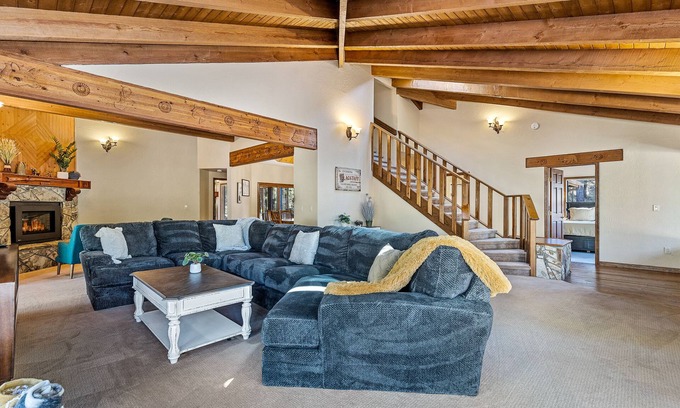 Flagstaff Cabin | Flag fall colors R here | Enjoy Local Discounts