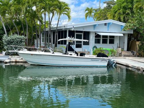 Marathon House | Flamingo Palms Cottage