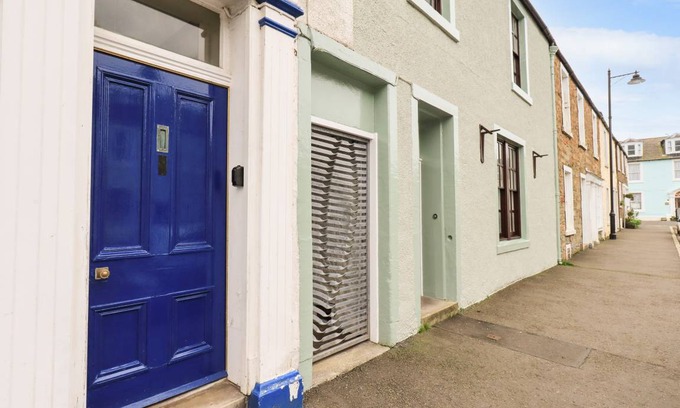 Kirkcudbright Cottage | Flat 1, 43 Castle Street
