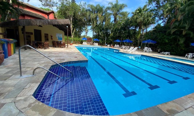 Riviera de Sao Lourenco Apartment | Flat 233 Riviera de São Lourenço, Bertioga Amarílis 3 piscinas climatizadas, carregador veiculo elétrico, Apartamento Duplex inteiro, cozinha equipada completa, serviço de praia final semana, limpeza e trocas diária de toalhas,