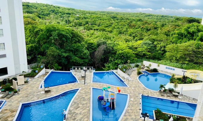 Pousada do Rio Quente Apartment | Flat 303 - Condomínio Park Veredas - Acesso ao Rio - Completo com ar no quarto e na sala