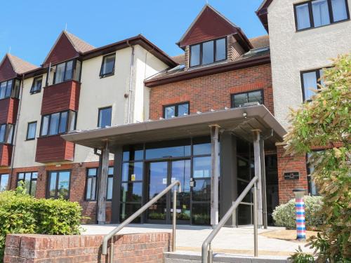 Littlehampton House | Flat 32 - Marine Court