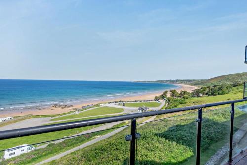 Putsborough Apartment | Flat 9 Clifton Court