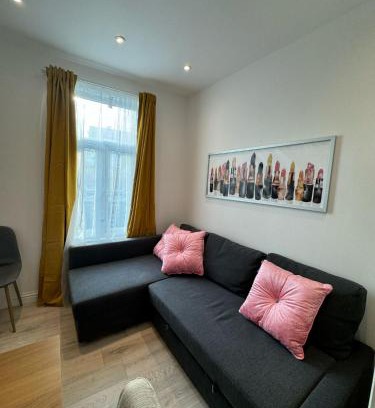 Earlsfield Apartment | Flat B, Stay In Earlsfield