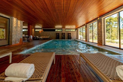 Vila Suzana Hotel | Flat com piscina aquecida em Canela