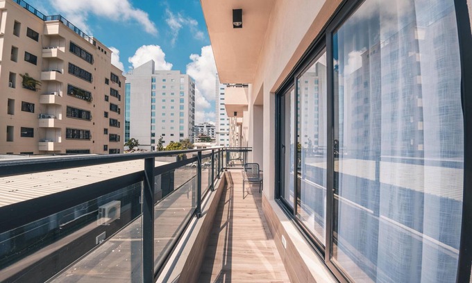 Downtown Santo Domingo Apartment | Flat in Piantini With Breakfast Included 207