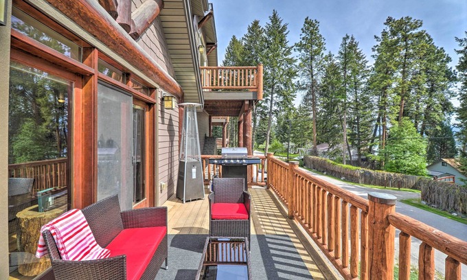 Somers Condo | Flathead Lake Getaway w/Balcony, Fireplace!