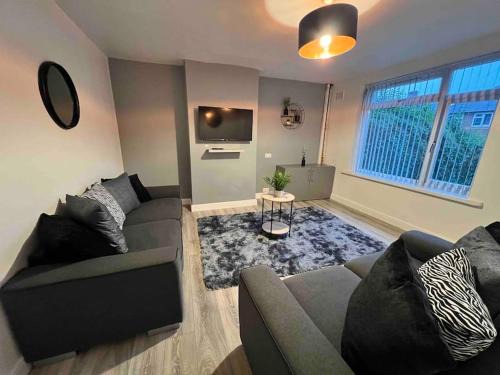 Stonnall Apartment | Flaxton-Luxurious Home near NEC, BHX