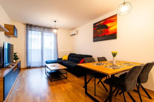 Zagreb Apartment | Flexible SelfCheckIns 105 - Zagreb - Parking - Loggia