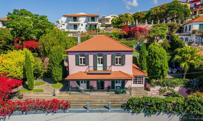 Santa Maria Maior Ski Chalet | FLH Funchal Casa do Carvalhal