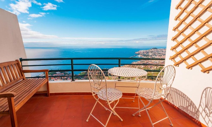 Sao Goncalo Apartment | FLH Funchal Ocean View with Pool