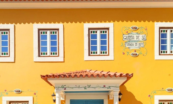 Oliveira do Douro House | FLH Gaia Quinta de Sá - Country House