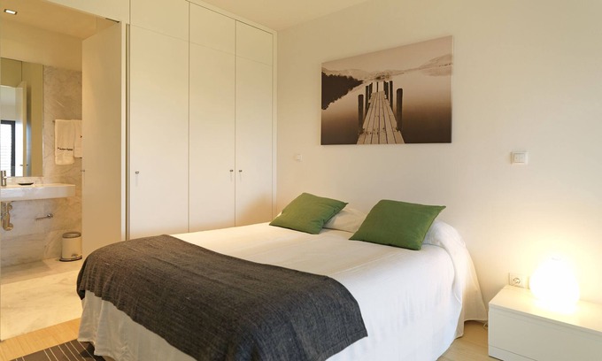 Senhora da Hora Apartment | FLH Porto Charming Flat
