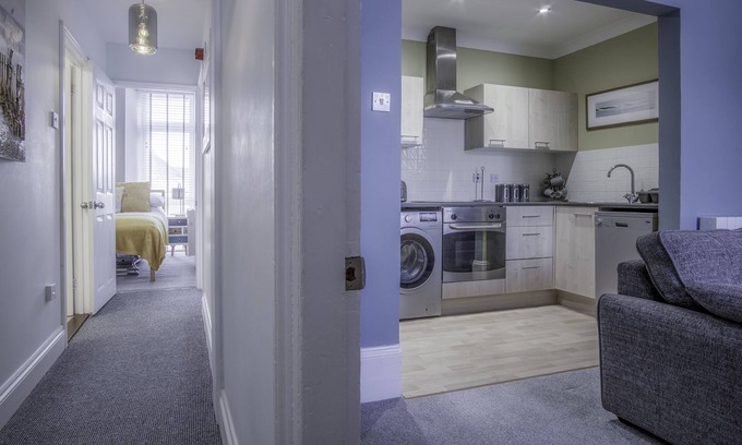 Tenby Apartment | Flint House - 2 Bedroom Apartment - Tenby