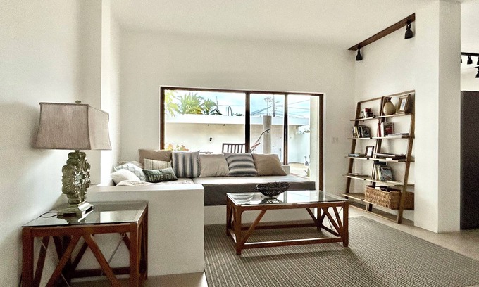 Puerto Villamil House | Flip Flop House - Cozy house in the heart of town