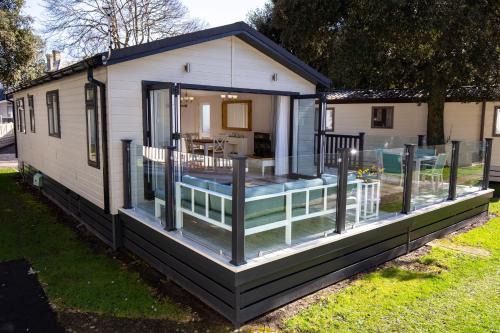 Mudeford House | Flip Flops
