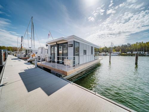 Peenemuende Boat Rental | Floating Comfort in Peenemünde