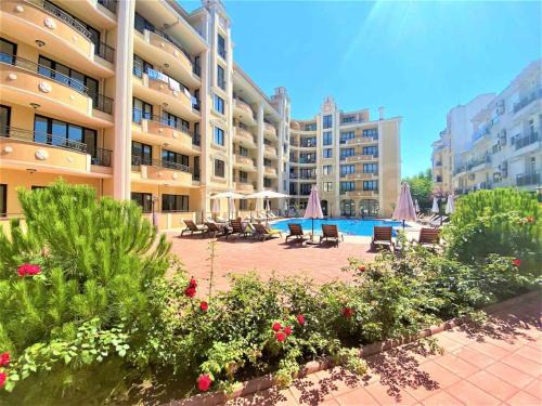 Pomorie Apartment | Flora Beach Resort apartment free parking