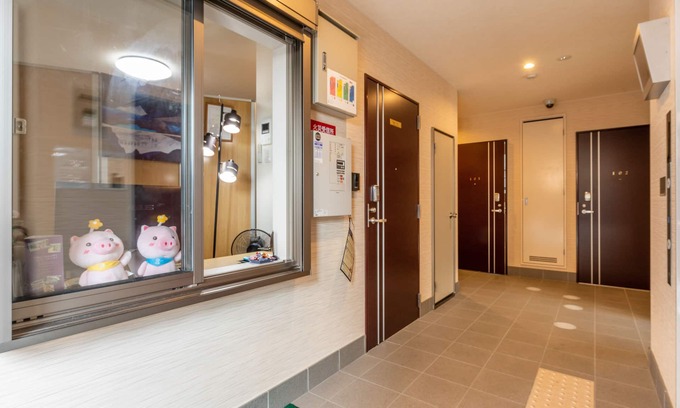 Ukyo Ward Apartment | Floral Green Maple House