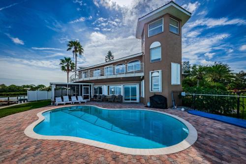 Crystal Beach House | Florida Villa