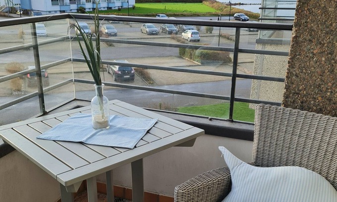 Schausende Apartment | Flossis Home Apartment - Flossis Home