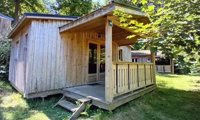 Yport Ski Chalet | Flower Camping La Chênaie * - Chalet Bois Comfort 24m2 2 bedrooms + covered terrace + TV 4 persons