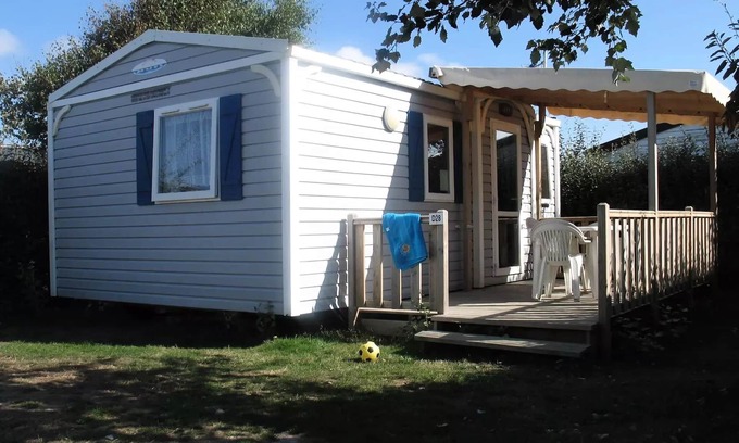 Kerroch House | Flower Camping La Pointe du Talud * - Mobile home Comfort VENUS 22m2 - 2 bedrooms + semi covered terrace 9m2 4 people