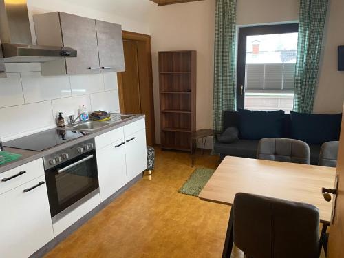 Stall Apartment | Flying Hirsch