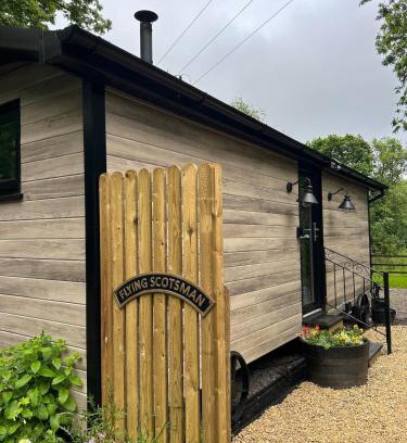 Bridgend House | Flying Scotsman Unique Carriage Pet Friendly! Lazy Spa can be available upon request with additional cost of 40