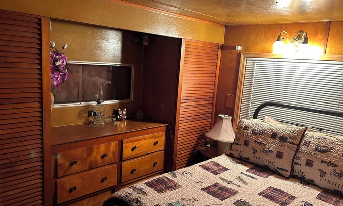 Frametown House | Fogarty on the Elk River kayaking, fishing or Elk River Rail Trail Frametown.