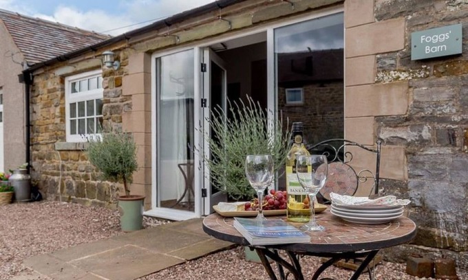 Longnor House | Foggs barn converted barn in the Peak District