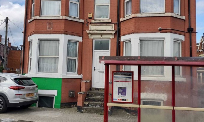 Harehills House | Follion Lodge