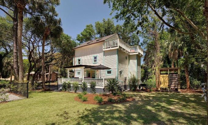Folly Beach House | Folly Vacation 305 E Erie Fantastic Location