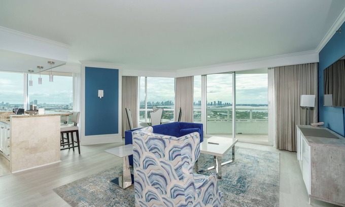 Mid Beach Apartment | Fontainebleau Hotel 30th Floor 3 bedroom/5 Bathroom (3 unit suite)