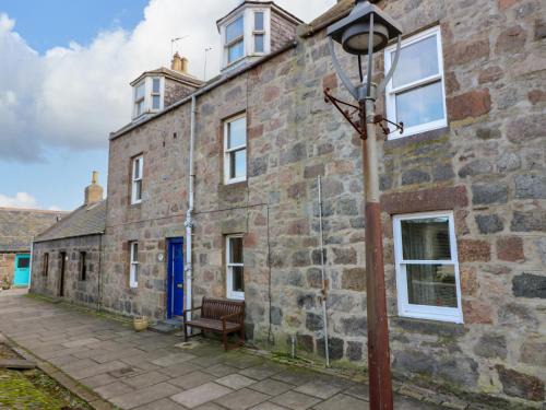 Central Aberdeen House | Footdee Cottage