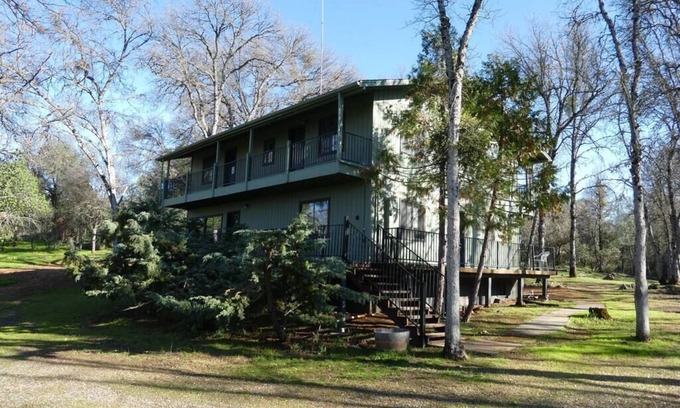 Midpines House | Foothill Acres - Family Cabin near Yosemite