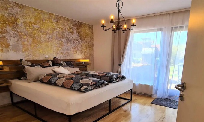 Landstuhl Apartment | for 6 people; Air conditioning, 3 bedrooms, own garden ...