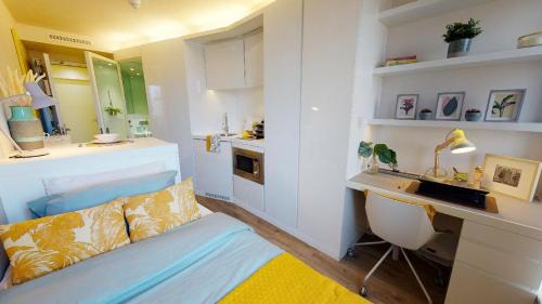 St. Dunstan's Apartment | For Students Only East Court in London