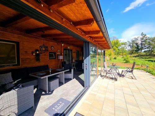 Lovinac House | Forest Corner