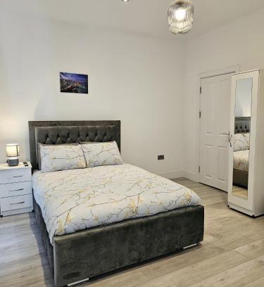 Newham House | Forest Edge Inn