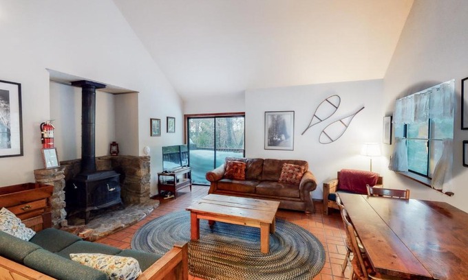 Yosemite West House | Forest Glen